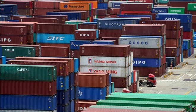 Κίνα: «Εντελώς απαράδεκτοι» οι νέοι δασμοί των ΗΠΑ – Θα ανταποδώσουμε